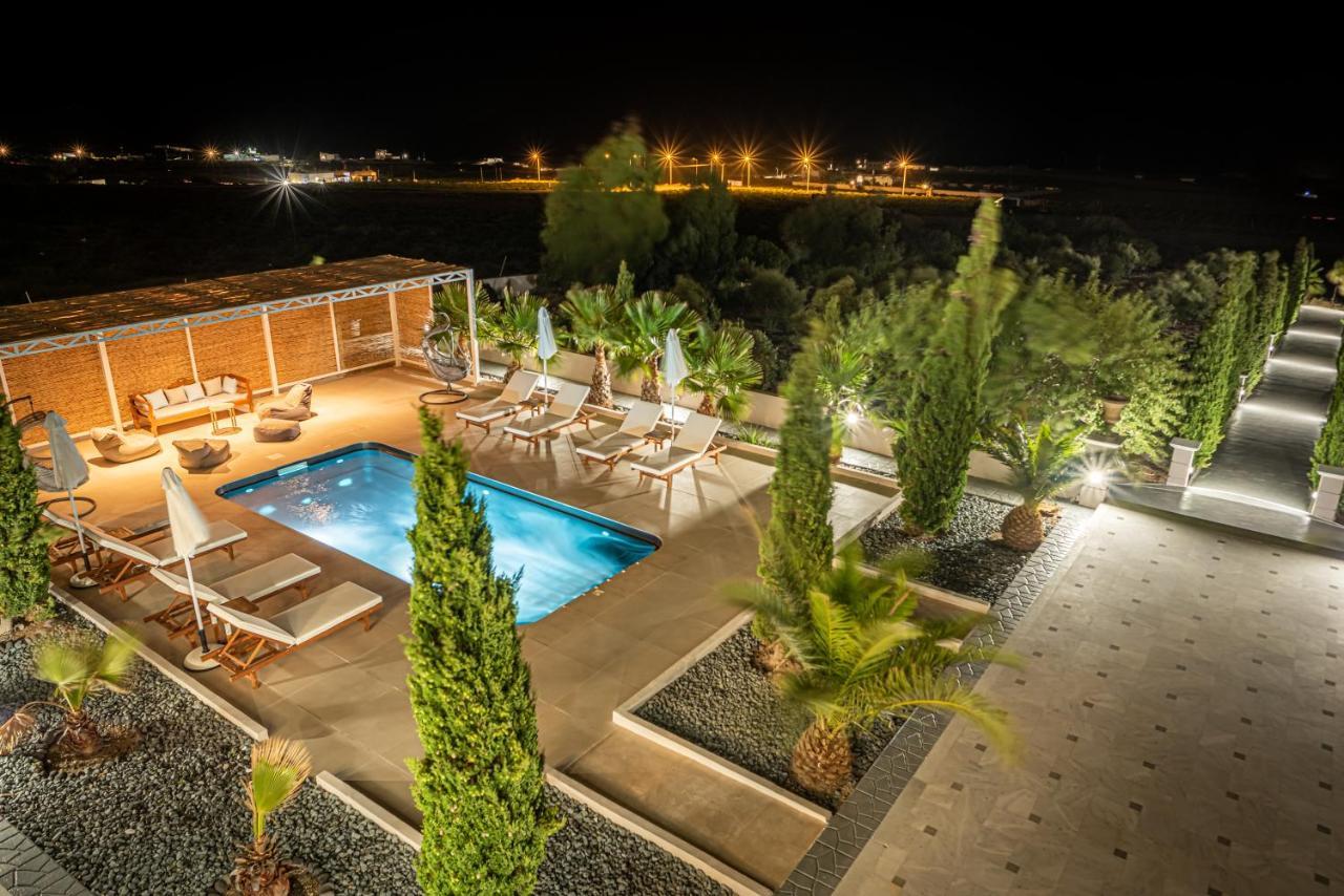 Leon (adults Only) * Βούρβουλος